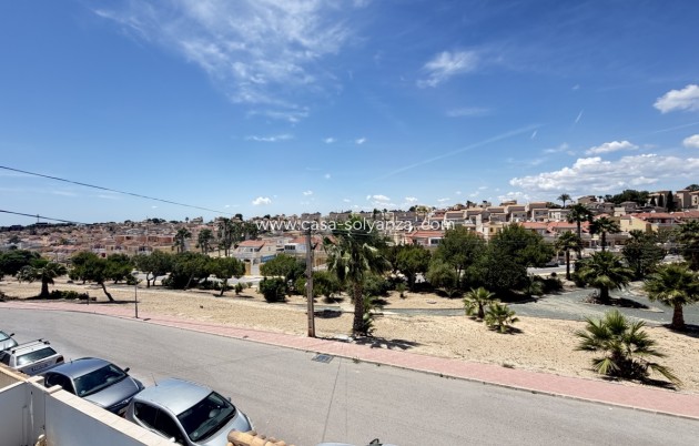 Resale - Villa - Villamartin - Villamartín
