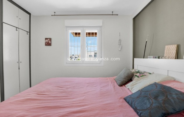 Herverkoop - Appartement / flat - Torrevieja - Doña Ines