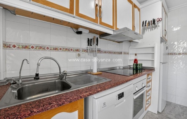 Herverkoop - Herenhuis - Torrevieja - Aguas nuevas