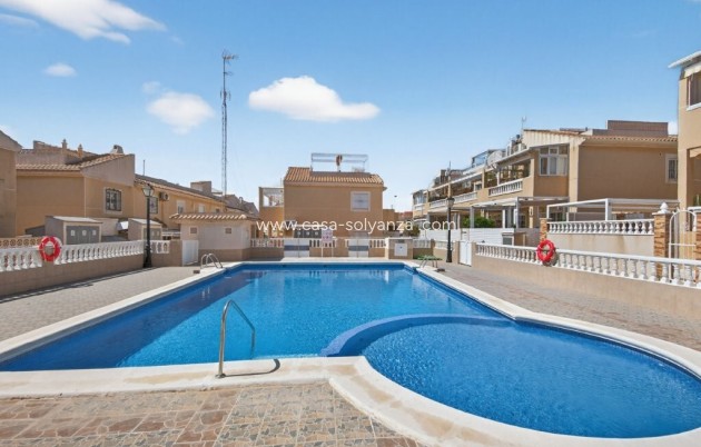 Herverkoop - Herenhuis - Torrevieja - Aguas nuevas