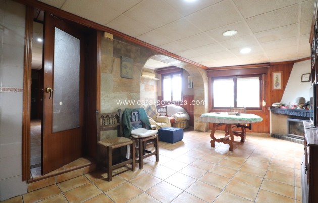 Herverkoop - Villa - Heredades - Heredades - Village