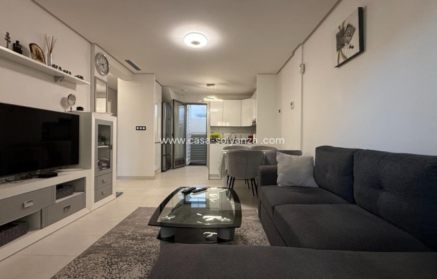 Herverkoop - Herenhuis - Torrevieja - Aguas nuevas