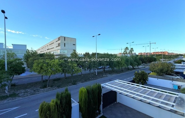 Herverkoop - Herenhuis - Torrevieja - Aguas nuevas