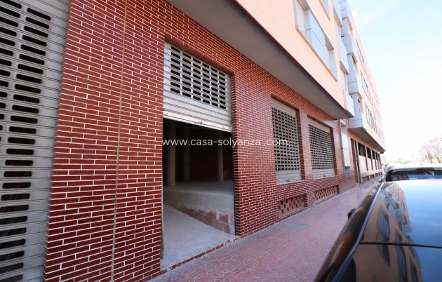 Herverkoop - Commercial (Freehold) - Rojales - Rojales - Village