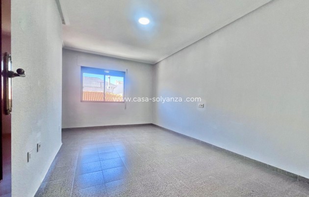 Herverkoop - Appartement / flat - Pilar de la Horadada - pueblo