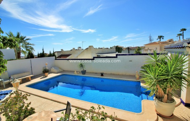 Wiederverkauf - Villa - Villamartin - Villamartín