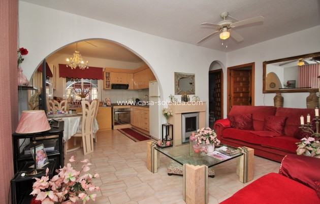 Wiederverkauf - Villa - Villamartin - Villamartín
