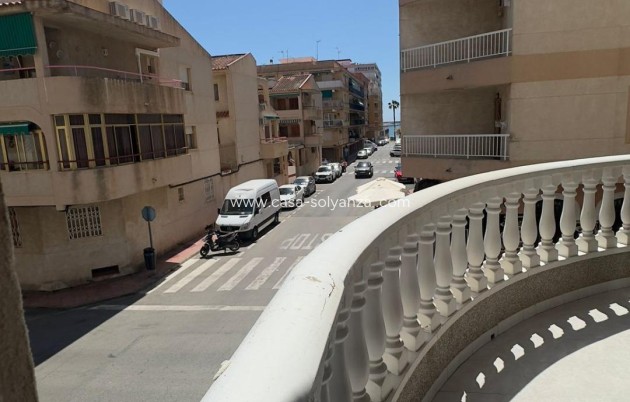 Herverkoop - Appartement / flat - Torrevieja - Acequion