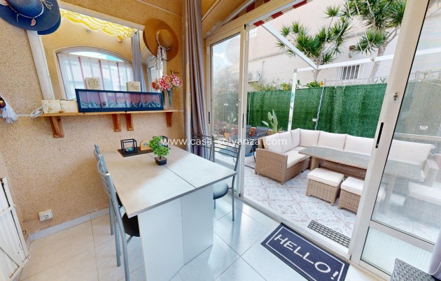 Herverkoop - Villa - San Miguel de Salinas - 03193