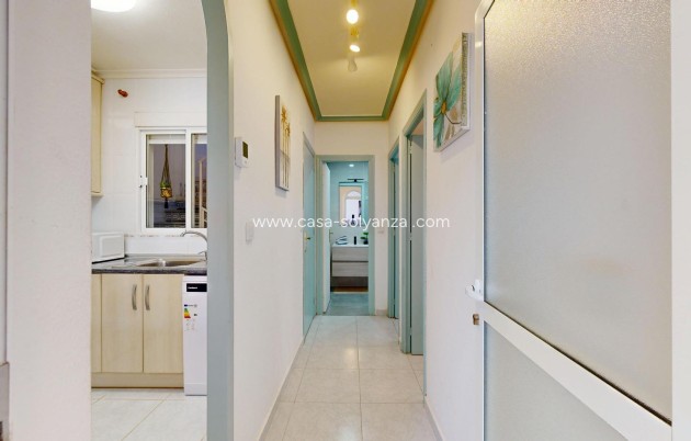 Herverkoop - Villa - San Miguel de Salinas - 03193