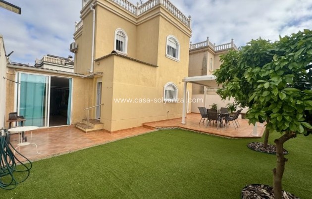 Resale - Villa - Torrevieja - Costa Blanca