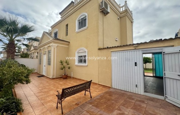 Resale - Villa - Torrevieja - Costa Blanca