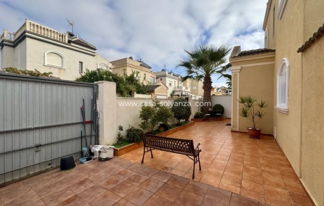 Resale - Villa - Torrevieja - Costa Blanca