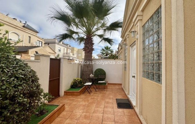 Resale - Villa - Torrevieja - Costa Blanca