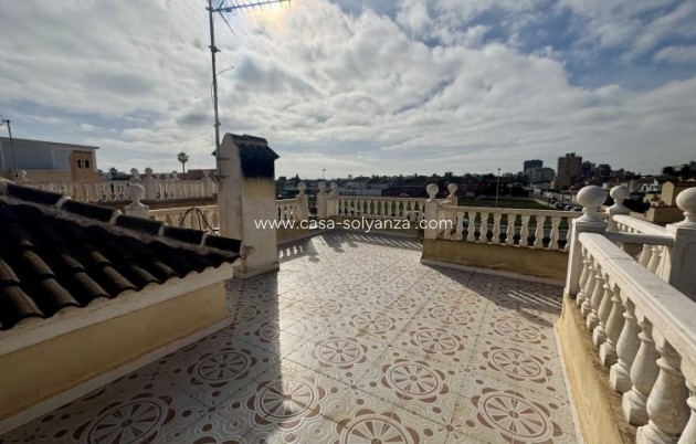 Resale - Villa - Torrevieja - Costa Blanca