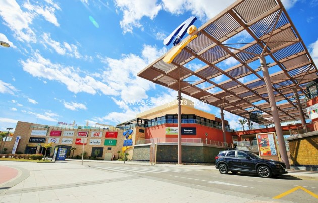 Resale - Apartment / flat - Cabo Roig