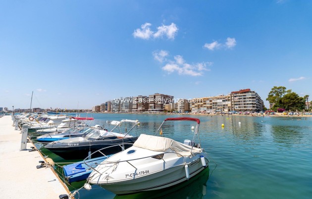 Herverkoop - Appartement / flat - Torrevieja - Playa De Los Naufragos