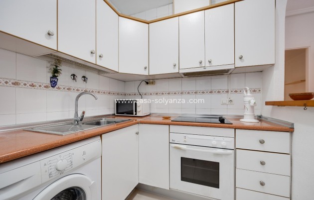 Herverkoop - Bungalow - Torrevieja - Playa De Los Naufragos