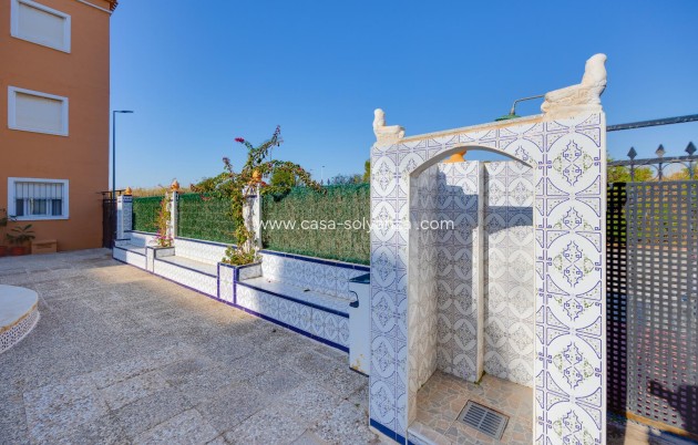 Herverkoop - Bungalow - Torrevieja - Playa De Los Naufragos