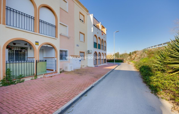 Herverkoop - Bungalow - Torrevieja - Playa De Los Naufragos