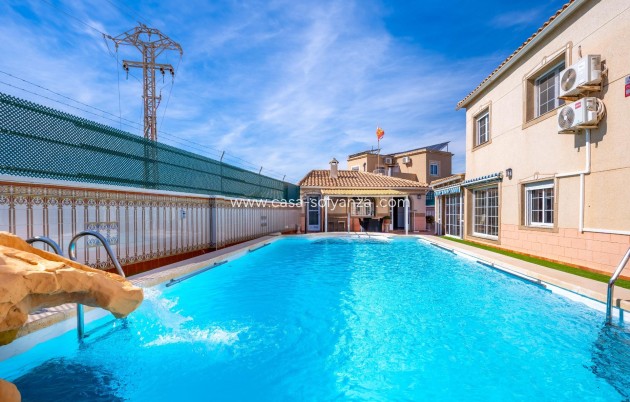 Herverkoop - Villa - Torrevieja - El chaparral