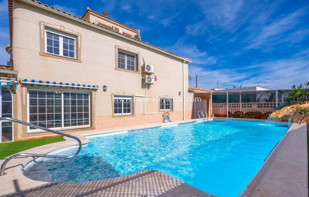 Herverkoop - Villa - Torrevieja - El chaparral