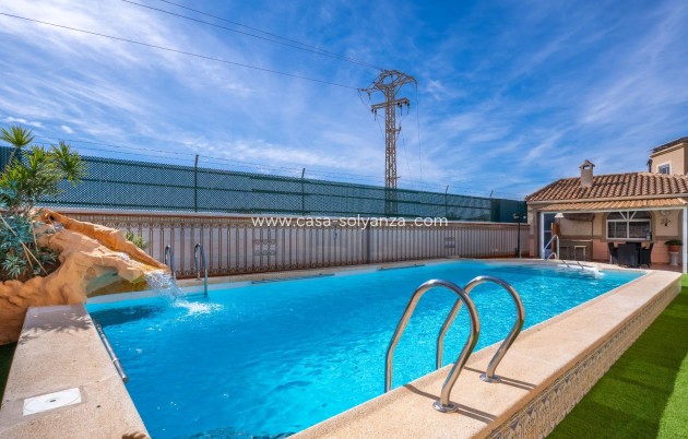 Herverkoop - Villa - Torrevieja - El chaparral