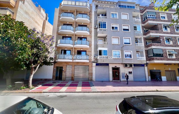 Herverkoop - Appartement / flat - Torrevieja - Acequion
