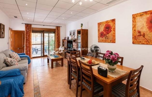Herverkoop - Villa - Orihuela Costa - Punta Prima