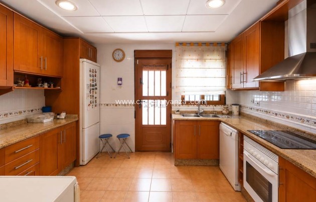 Herverkoop - Villa - Orihuela Costa - Punta Prima
