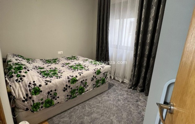 Herverkoop - Appartement / flat - Torrevieja - Center