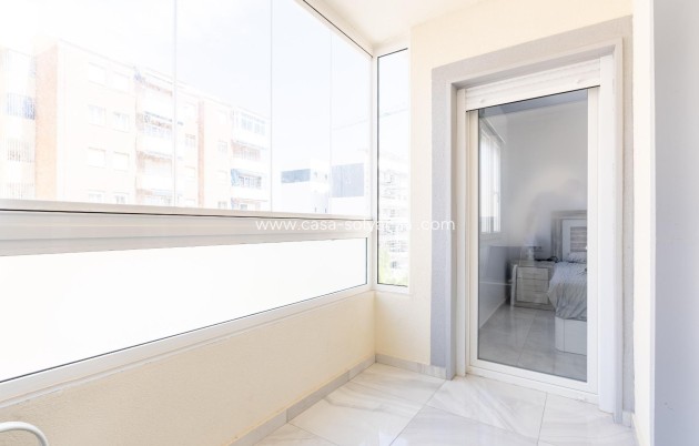 Herverkoop - Herenhuis - Torrevieja - Punta Prima