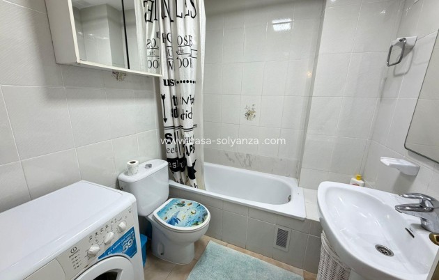 Resale - Apartment / flat - Torrevieja - Center