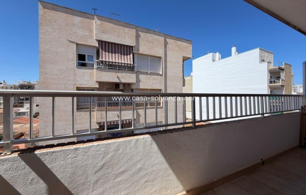 Resale - Apartment / flat - Torrevieja - Center