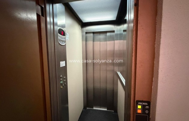 Resale - Apartment / flat - Torrevieja - Center