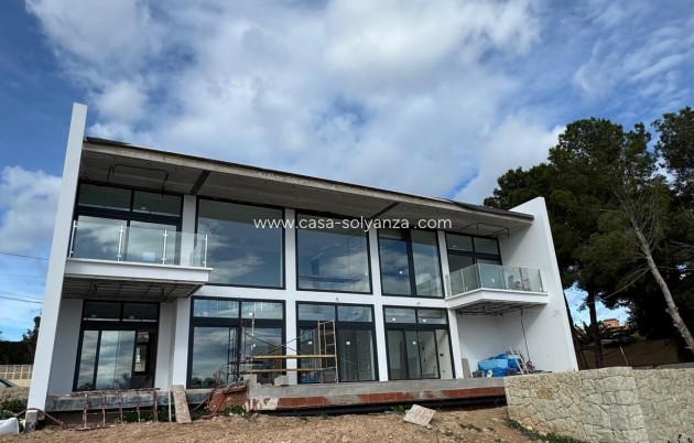 Herverkoop - Villa - Calpe Pueblo - 0