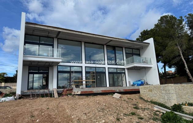 Herverkoop - Villa - Calpe Pueblo - 0