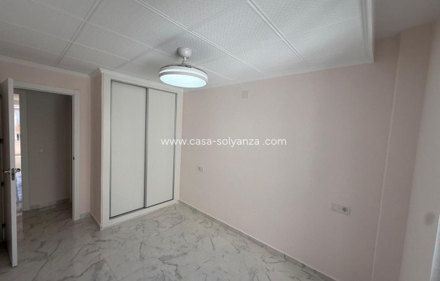Herverkoop - Appartement / flat - Torrevieja - Playa del Acequión