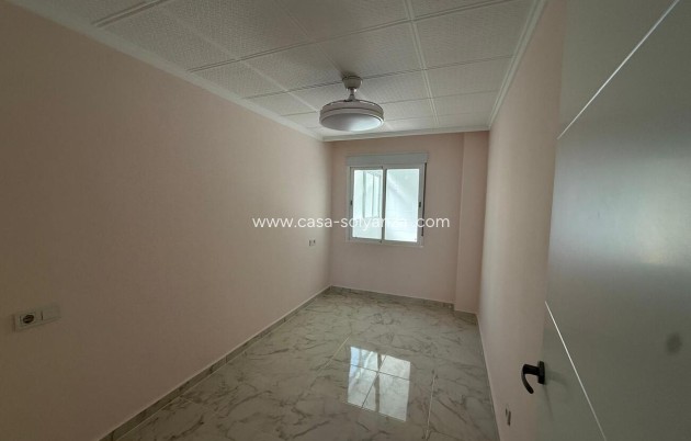 Herverkoop - Appartement / flat - Torrevieja - Playa del Acequión