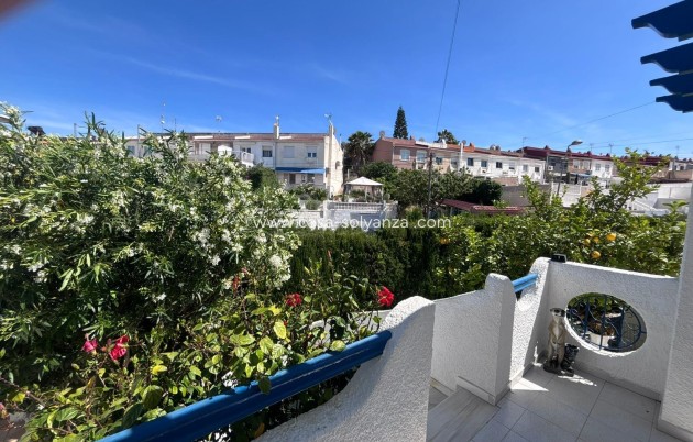 Herverkoop - Villa - Torrevieja - Los Balcones
