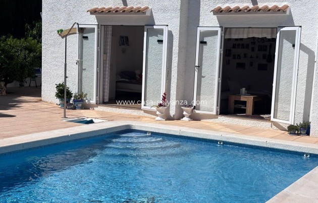 Herverkoop - Villa - Torrevieja - Los Balcones