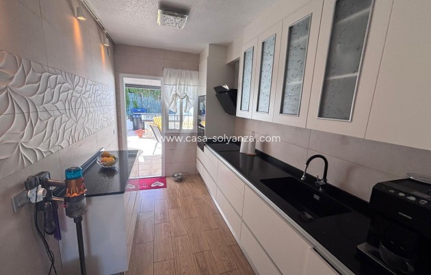 Herverkoop - Villa - Torrevieja - Los Balcones