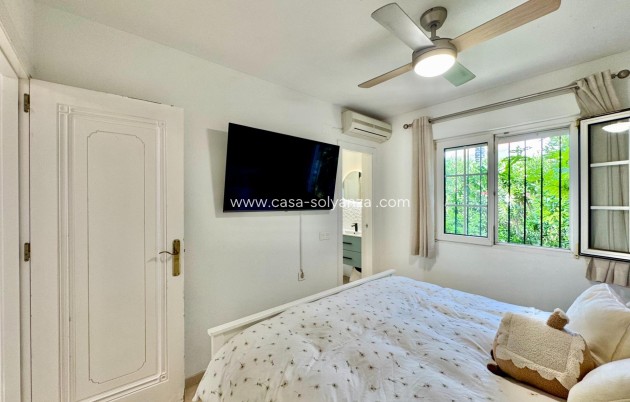 Resale - Bungalow - Orihuela Costa - Villamartín
