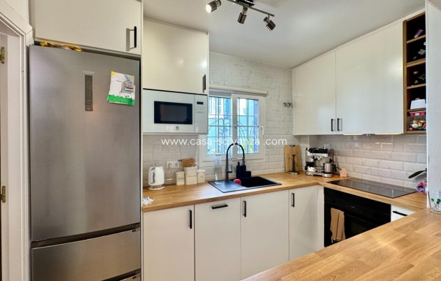 Resale - Bungalow - Orihuela Costa - Villamartín