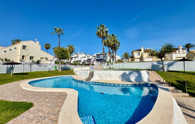 Resale - Bungalow - Orihuela Costa - Villamartín