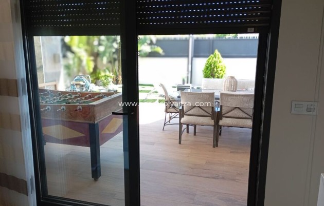 Herverkoop - Villa - Daya Nueva - Costa Blanca