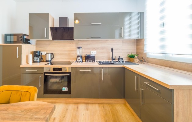 Herverkoop - Appartement / flat - Torrevieja - Playa del Cura