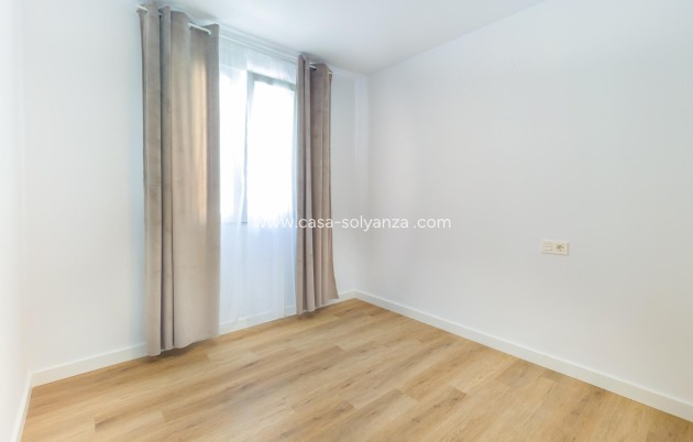 Herverkoop - Appartement / flat - Torrevieja - Playa del Cura