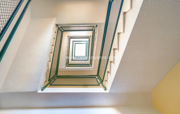 Herverkoop - Appartement / flat - Torrevieja - Playa del Cura