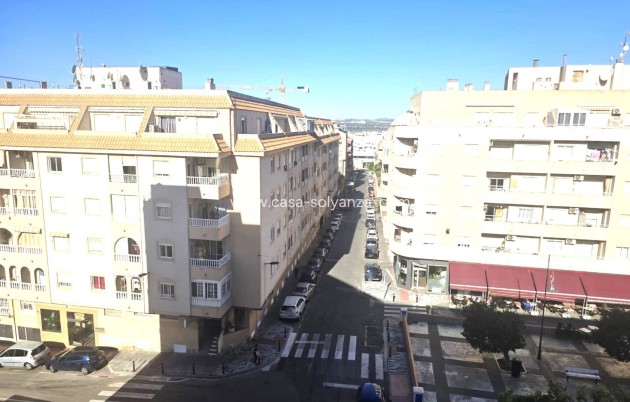 Herverkoop - Appartement / flat - Torrevieja - Center